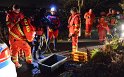 Einsatz BF Koeln PKW im Rhein Mondorf Hersel P032